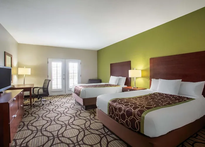 La Quinta By Wyndham Conference Center Hotel 2*