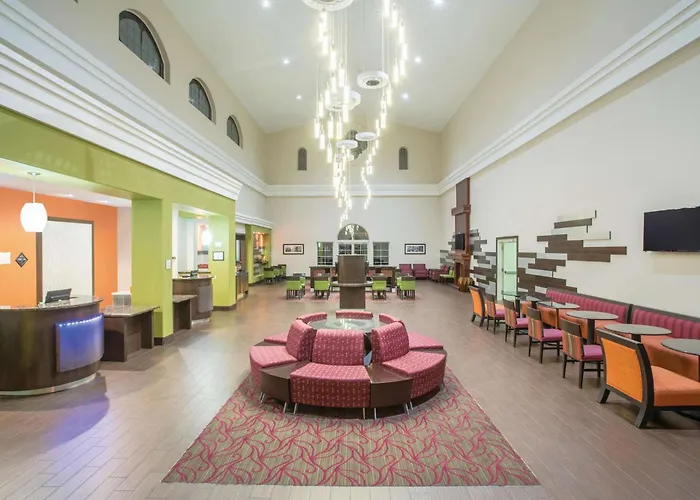 La Quinta By Wyndham Conference Center 2*