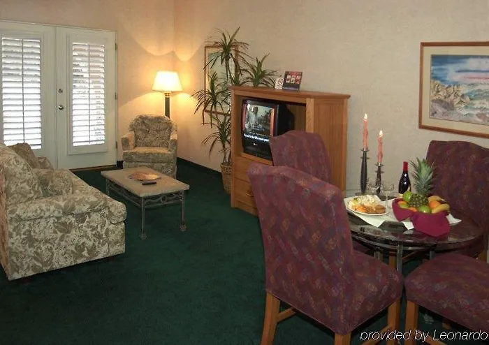La Quinta By Wyndham Conference Center Hotel
